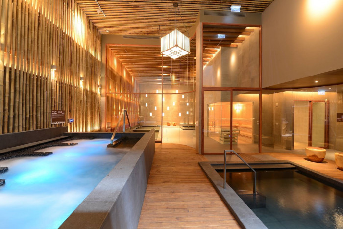 ホテル館内5階には日本式温泉＆スパ施設も！